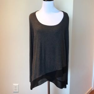 Anthropologie grey scoop neck top w/black accent